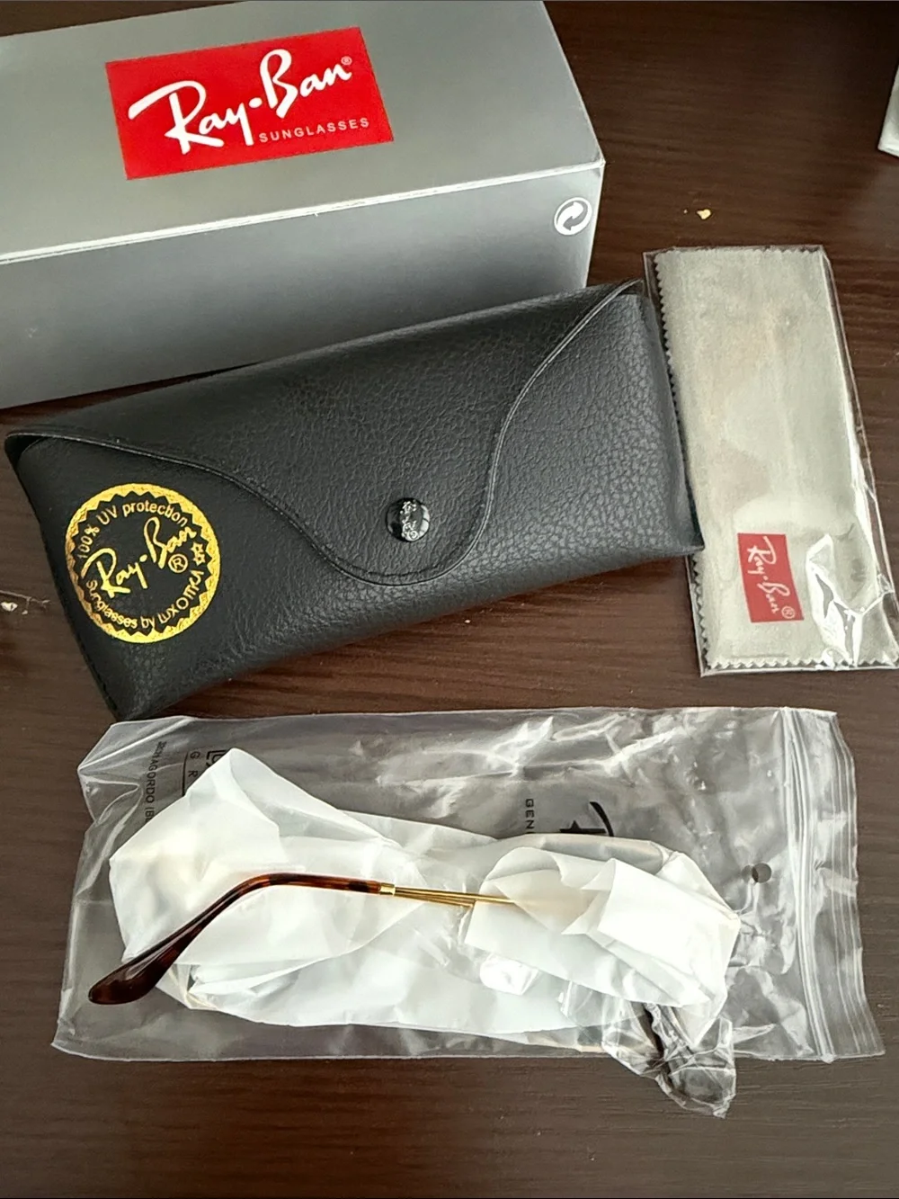 Ray-Ban Black Sunglasses